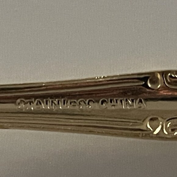 Gold Tone Flatware Stainless Red Wood Box China 45 pc Service for 8 Lightweight - Picture 8 of 16